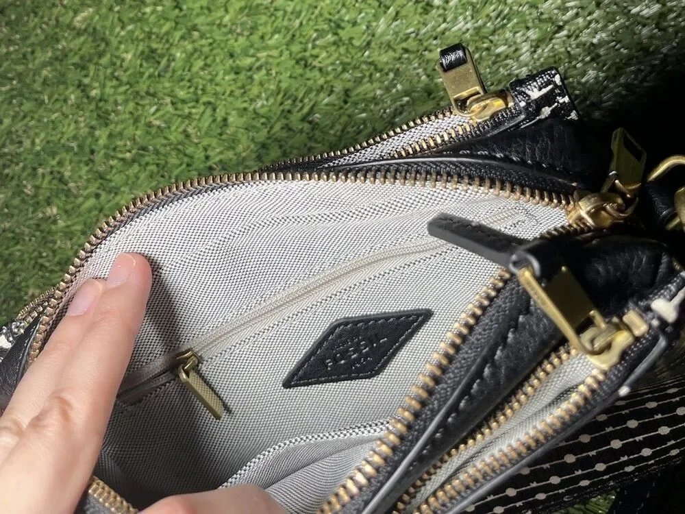Fossil Black White Geometric Shoulder Bag Key Charm Zip Closure Inner Pockets